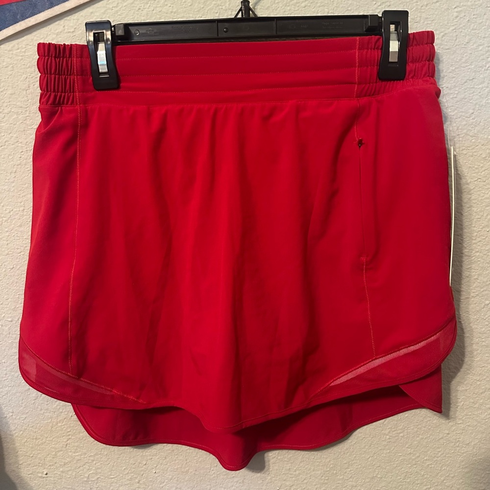 NWT Lululemon Hotty hot skirt size 10